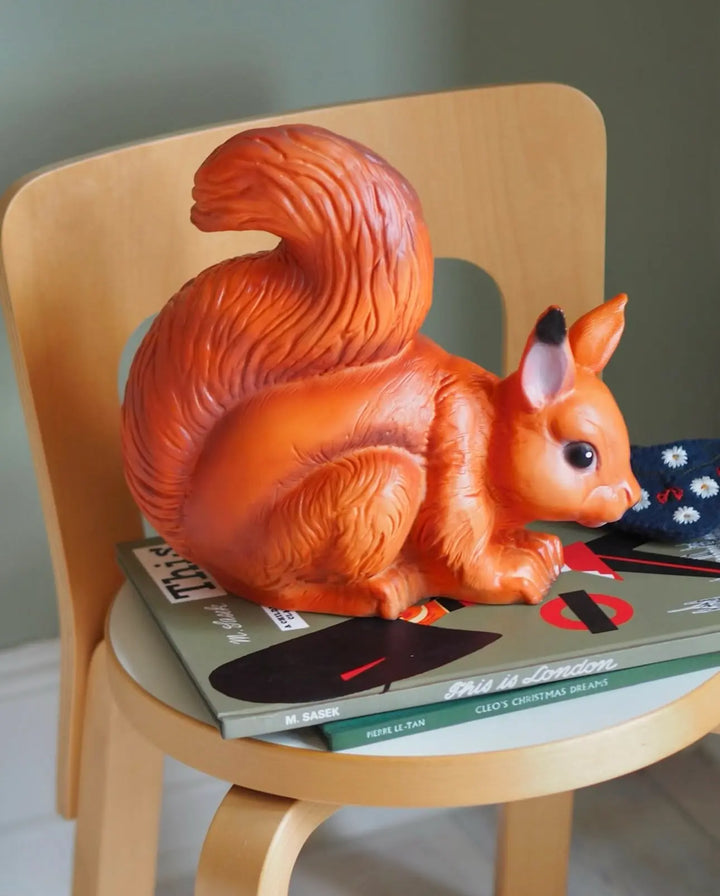LAMP SQUIRREL