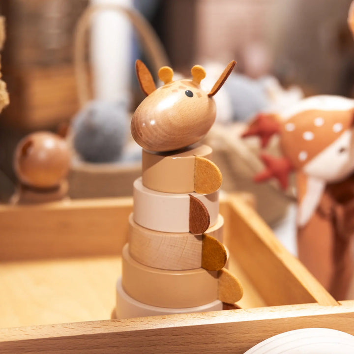 WOODEN PYRAMID GIRAFFE LEONIE