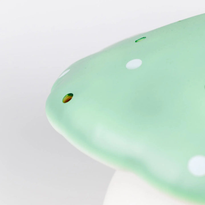 LAMP LARGE MUSHROOM ALMOND