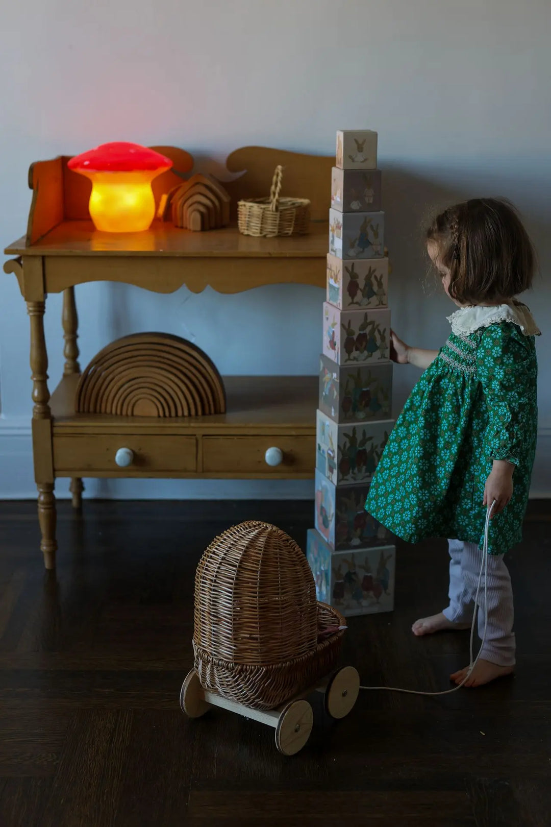 SMALL WICKER PRAM