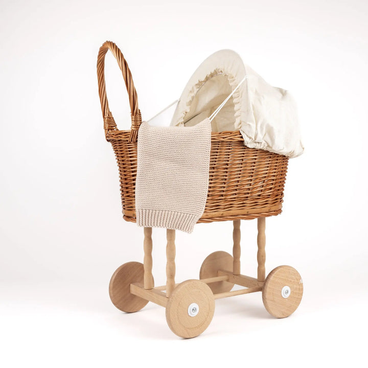 PRAM WICKER EGGSHELL