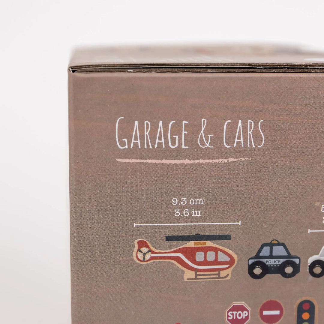 GARAGE WITH CARS