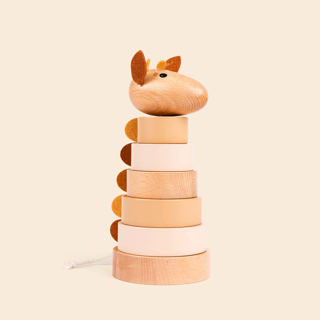 WOODEN PYRAMID GIRAFFE LEONIE