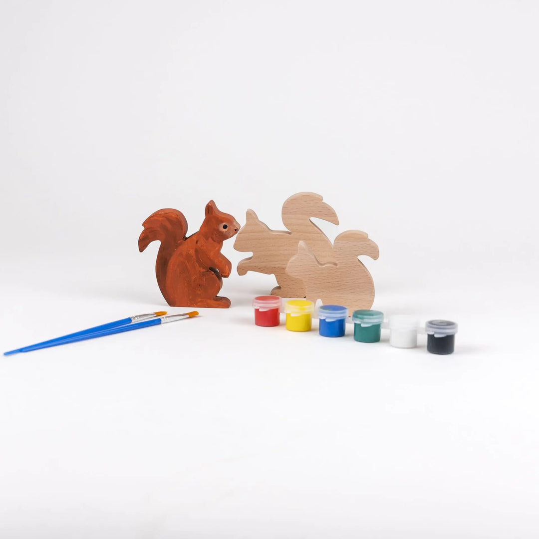 WOODEN SQUIRRELS TO PAINT