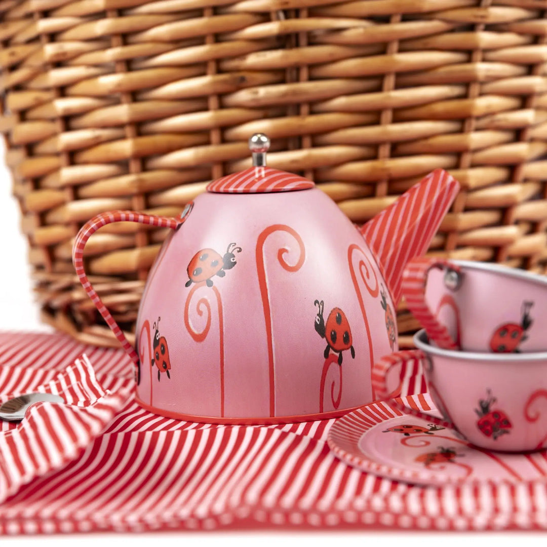 TIN TEA SET LADYBUG BASKET
