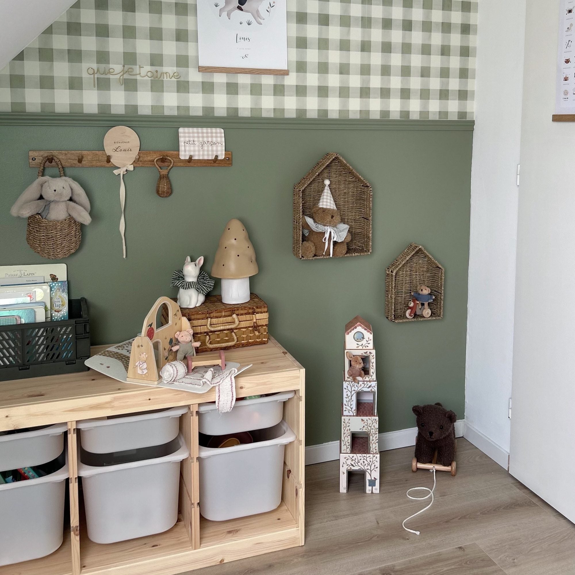 A child's room corner with Egmont Toys on the shelves, photo by @ourmini.interior